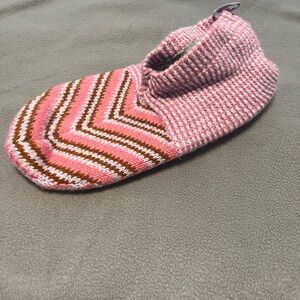 NWOT Bombas Slippers Pink Size Medium